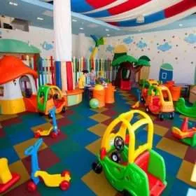 kindergarten indoor toys and playgrounds